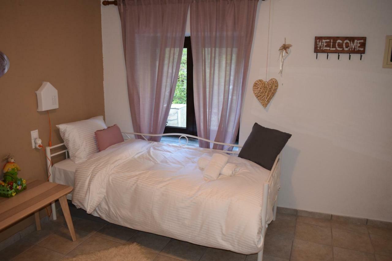 Rina'S House Villa Kalampáka Luaran gambar